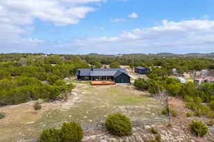 107 W Lakeshore Dr, Dripping Springs, TX 78620 - Photo 28