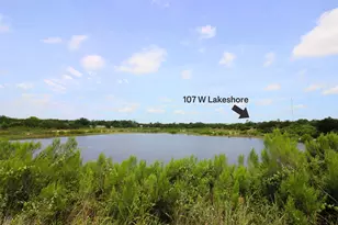 107 W Lakeshore Dr, Dripping Springs, TX 78620 - Photo 2