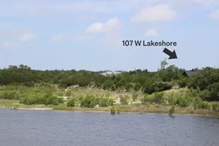 107 W Lakeshore Dr, Dripping Springs, TX 78620 - Photo 2