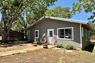 503 E Bluebonnet Ln, Johnson City, TX 78636 - Photo 2