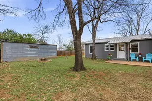 503 E Bluebonnet Ln, Johnson City, TX 78636 - Photo 20