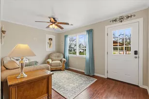 503 E Bluebonnet Ln, Johnson City, TX 78636 - Photo 2