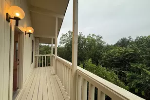 203 Blue Ridge Trail, Austin, TX 78746 - Photo 10