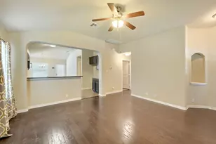 865 Heritage Springs Trail, Round Rock, TX 78664 - Photo 6