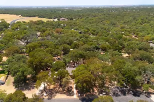 205 Bello Cir, Georgetown, TX 78628 - Photo 36