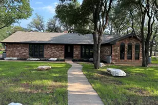 205 Bello Cir, Georgetown, TX 78628 - Photo 4