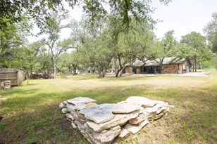 205 Bello Cir, Georgetown, TX 78628 - Photo 32