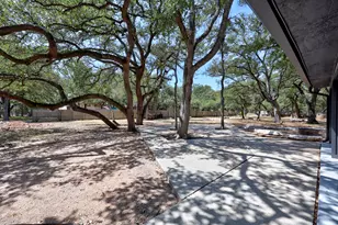 205 Bello Cir, Georgetown, TX 78628 - Photo 30