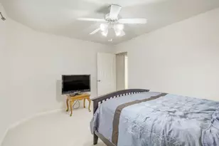 410 Thunderbay Dr, Georgetown, TX 78626 - Photo 20