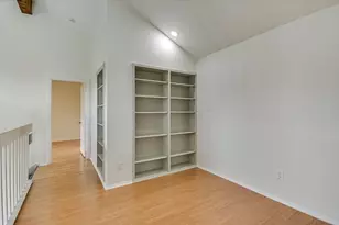 1748 Ohlen Rd, Austin, TX 78757 - Photo 12