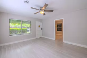 3206 Goodwin Ave, Austin, TX 78702 - Photo 4