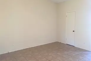 630 Maiden Ln, Austin, TX 78705 - Photo 4