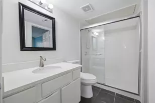 501 W 26th St, Austin, TX 78705 - Photo 20