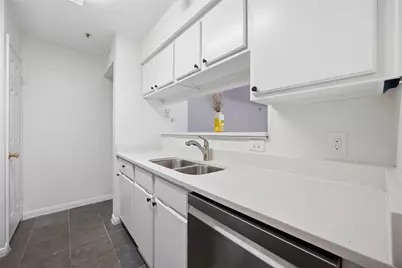 501 W 26th Street #108, Austin, TX 78705 - Photo 14