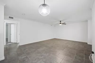 501 W 26th Street #108, Austin, TX 78705 - Photo 30