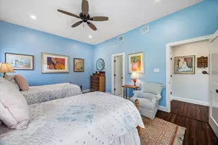 2708 W 35th St, Austin, TX 78703 - Photo 16