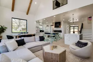 614 Pecan Creek Dr, Horseshoe Bay, TX 78657 - Photo 4