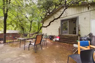 915 Keith Ln, Austin, TX 78705 - Photo 6