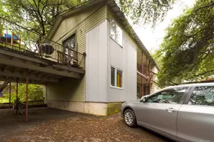 915 Keith Ln, Austin, TX 78705 - Photo 14