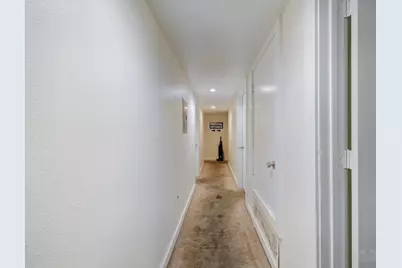 915 Keith Lane #104, Austin, TX 78705 - Photo 8