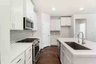 2803 Mary Elizabeth Dr, Austin, TX 78728 - Photo 6
