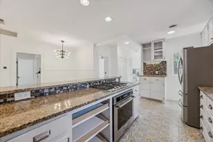 3300 Harris Park Ave, Austin, TX 78705 - Photo 8