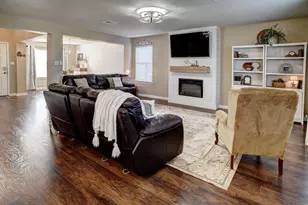 104 Trapper Trail, Bastrop, TX 78602 - Photo 6