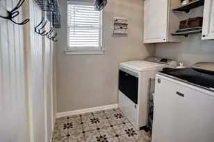 104 Trapper Trail, Bastrop, TX 78602 - Photo 32