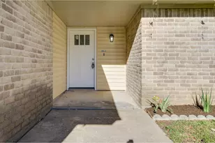 2104 Magazine St, Austin, TX 78727 - Photo 2