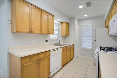 2104 Magazine Street, Austin, TX 78727 - Photo 8