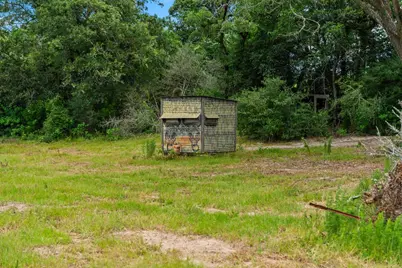 1910 E County Road 415, Lexington, TX 78947 - Photo 14