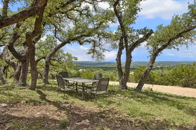 6411 W Fitzhugh Road, Dripping Springs, TX 78620 - Photo 24