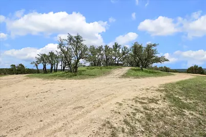 6411 W Fitzhugh Road, Dripping Springs, TX 78620 - Photo 22