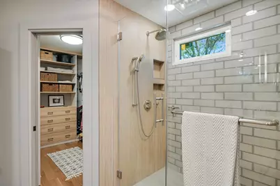 24240 Spur Trail, Spicewood, TX 78669 - Photo 14