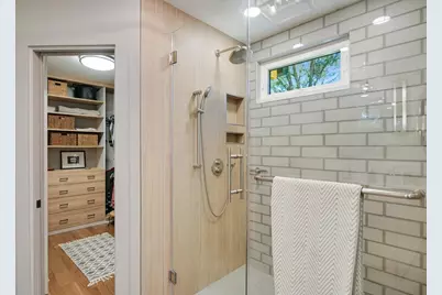 24240 Spur Trail, Spicewood, TX 78669 - Photo 14