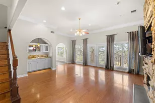 601 Country Club Ct, La Grange, TX 78945 - Photo 16