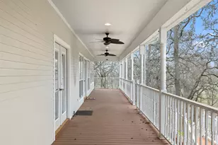 601 Country Club Ct, La Grange, TX 78945 - Photo 28