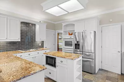 601 Country Club Court, La Grange, TX 78945 - Photo 14