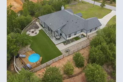 106 Pinecrest Drive, Bastrop, TX 78602 - Photo 32