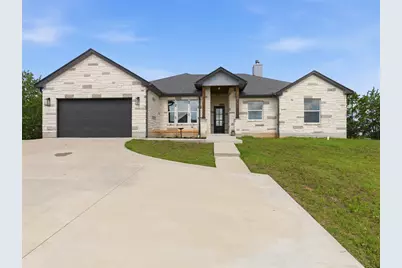 106 Pinecrest Drive, Bastrop, TX 78602 - Photo 2