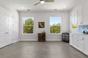 106 Pinecrest Dr, Bastrop, TX 78602 - Photo 14