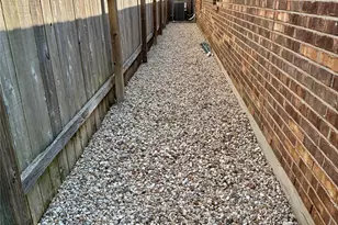 606 Linares Ln, Austin, TX 78748 - Photo 4