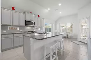 606 Linares Ln, Austin, TX 78748 - Photo 8