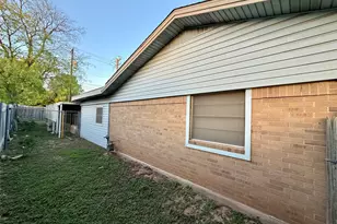 100 Skyloop Dr, Austin, TX 78745 - Photo 16