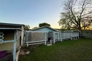 100 Skyloop Dr, Austin, TX 78745 - Photo 18