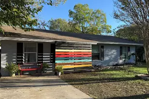 4413 Russell Dr, Austin, TX 78745 - Photo 2