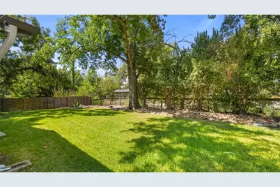 6404 Shoal Creek Boulevard, Austin, TX 78757 - Photo 36