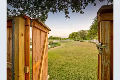 1109 Traci Michelle Drive, Pflugerville, TX 78660 - Photo 18