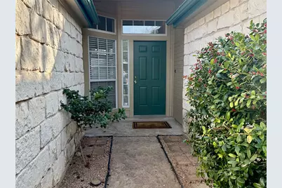 104 Benchmark Street, Georgetown, TX 78626 - Photo 2