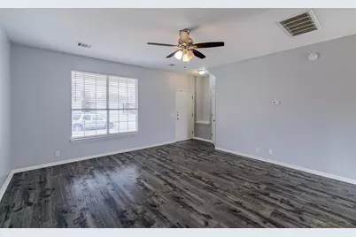 11402 Marshall Street, Manor, TX 78653 - Photo 6